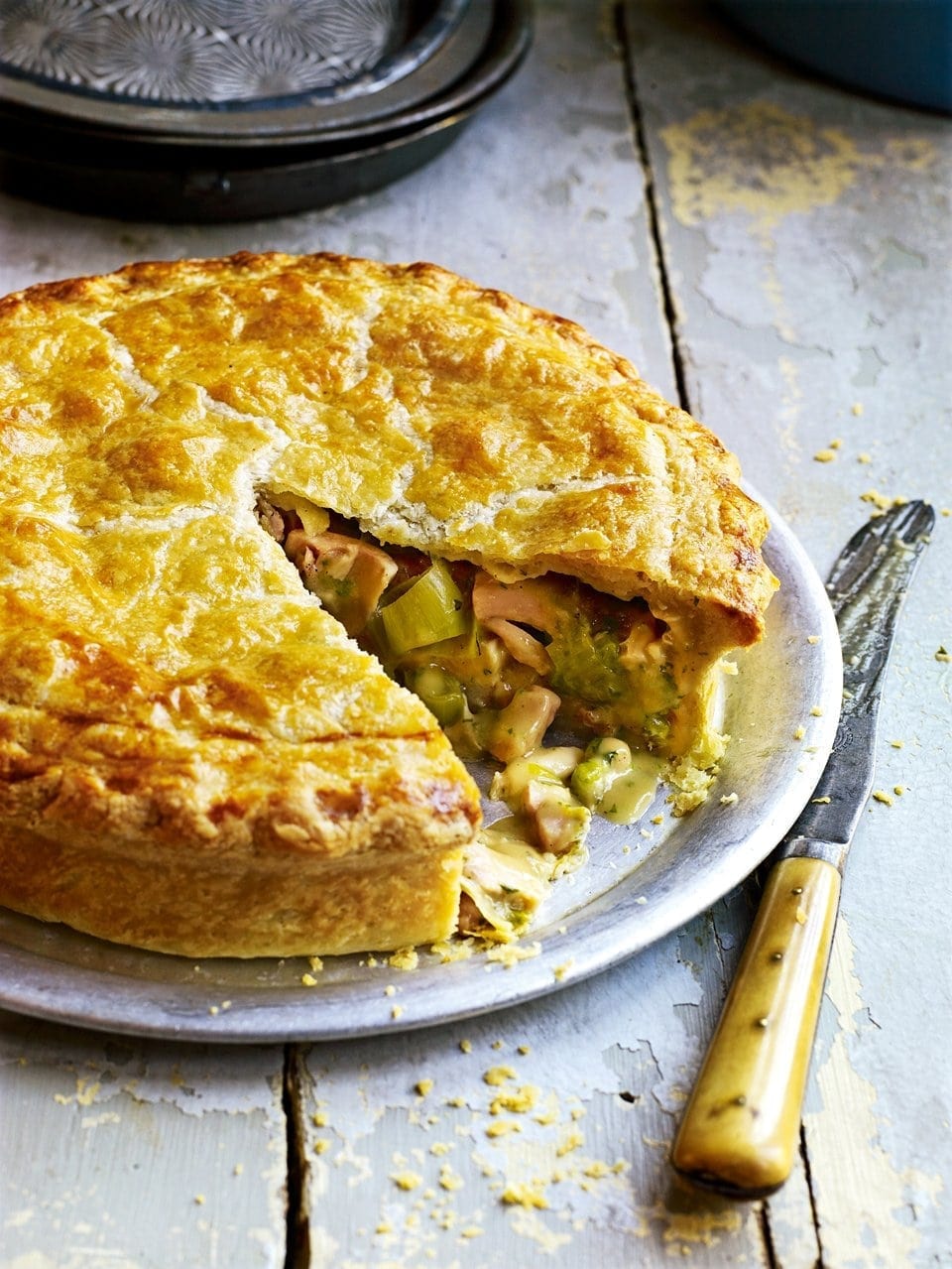 524688-1-eng-GB_roas-chicken-ham-and-leek-pie